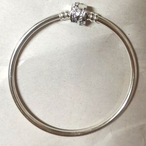 Limited Edition Pandora Moments Sparkling Shooting Star Bangle